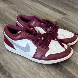 Nike Air Jordan 1 Low sneakers cherrywood Red Bordeaux shoes men’s 12 white